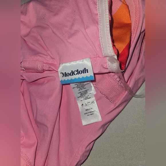 Mothcloth Size Medium One-Shoulder Striped Swimsuit - Picture 7 of 9